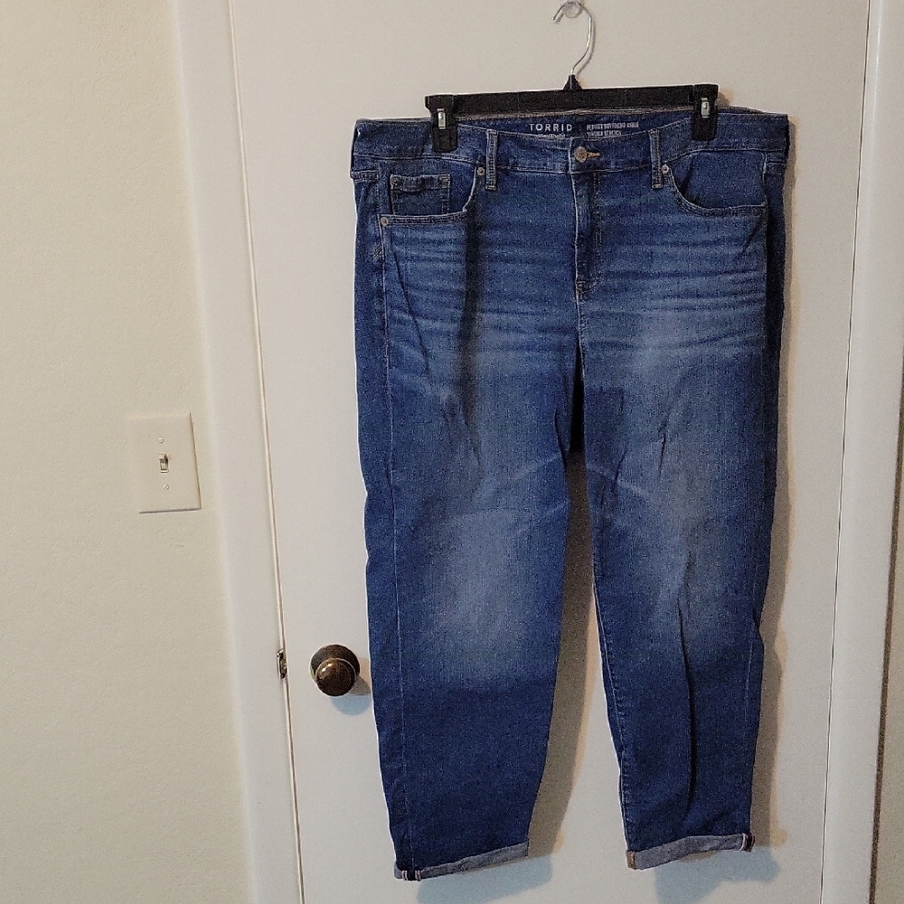 Torrid 20R Perfect Boyfriend Mid-Rise Jean - Picture 2 of 12